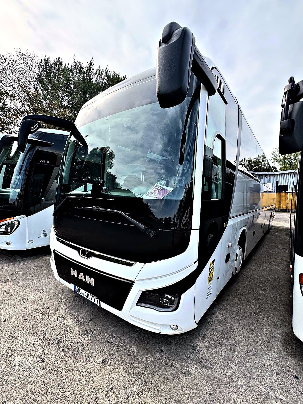 MAN – Reisebus, Kennzeichen DO AA 777