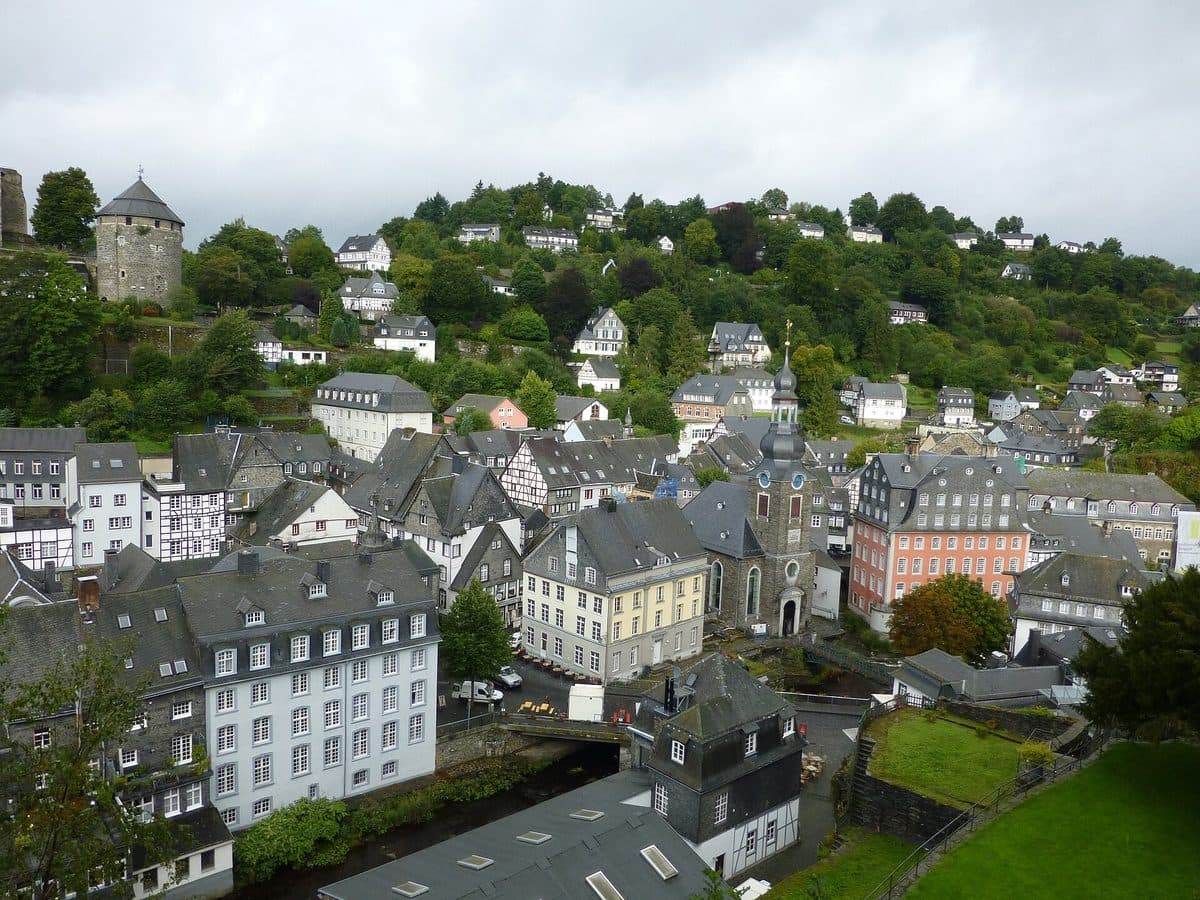 Monschau Weihnachtsmarkt – Fachwerkromantik in der Eifel