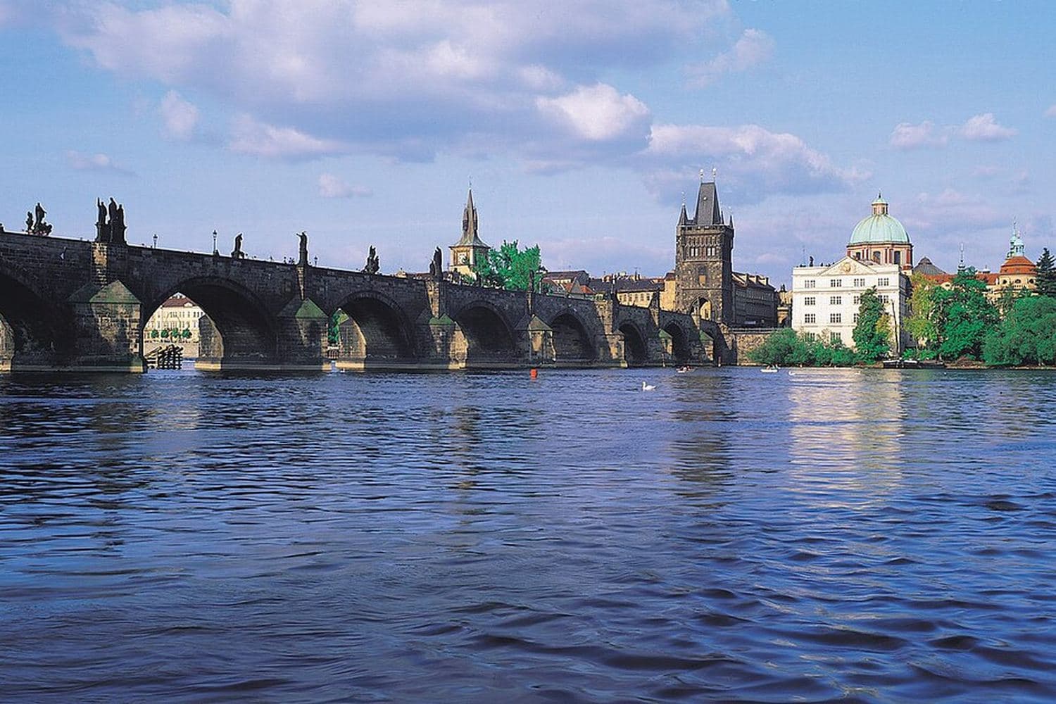 Prag & Karlovy Vary – Goldene Stadt und Böhmens Bäderdreieck